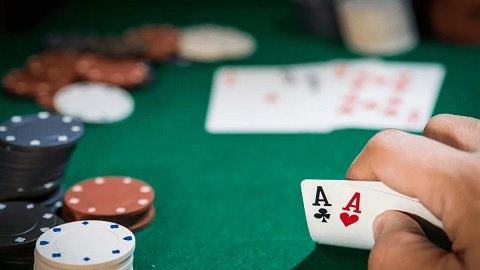 Mastering the Art of Texas Holdem: A Comprehensive Guide for Poker Coaching Seekers